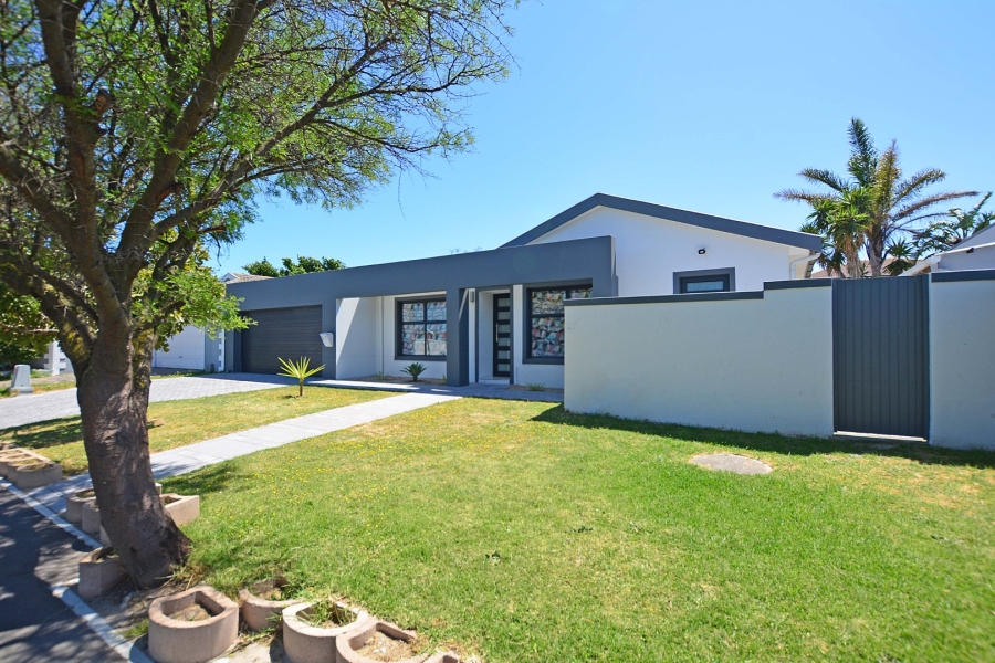 3 Bedroom Property for Sale in Parklands Western Cape